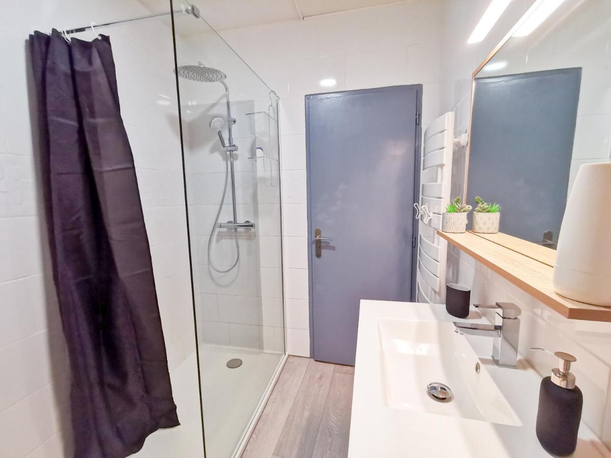 Appartement Ma Douce Charente - Superbe T3 Design Et Fonctionnel - Hyper Centre A Saintes Exterior photo